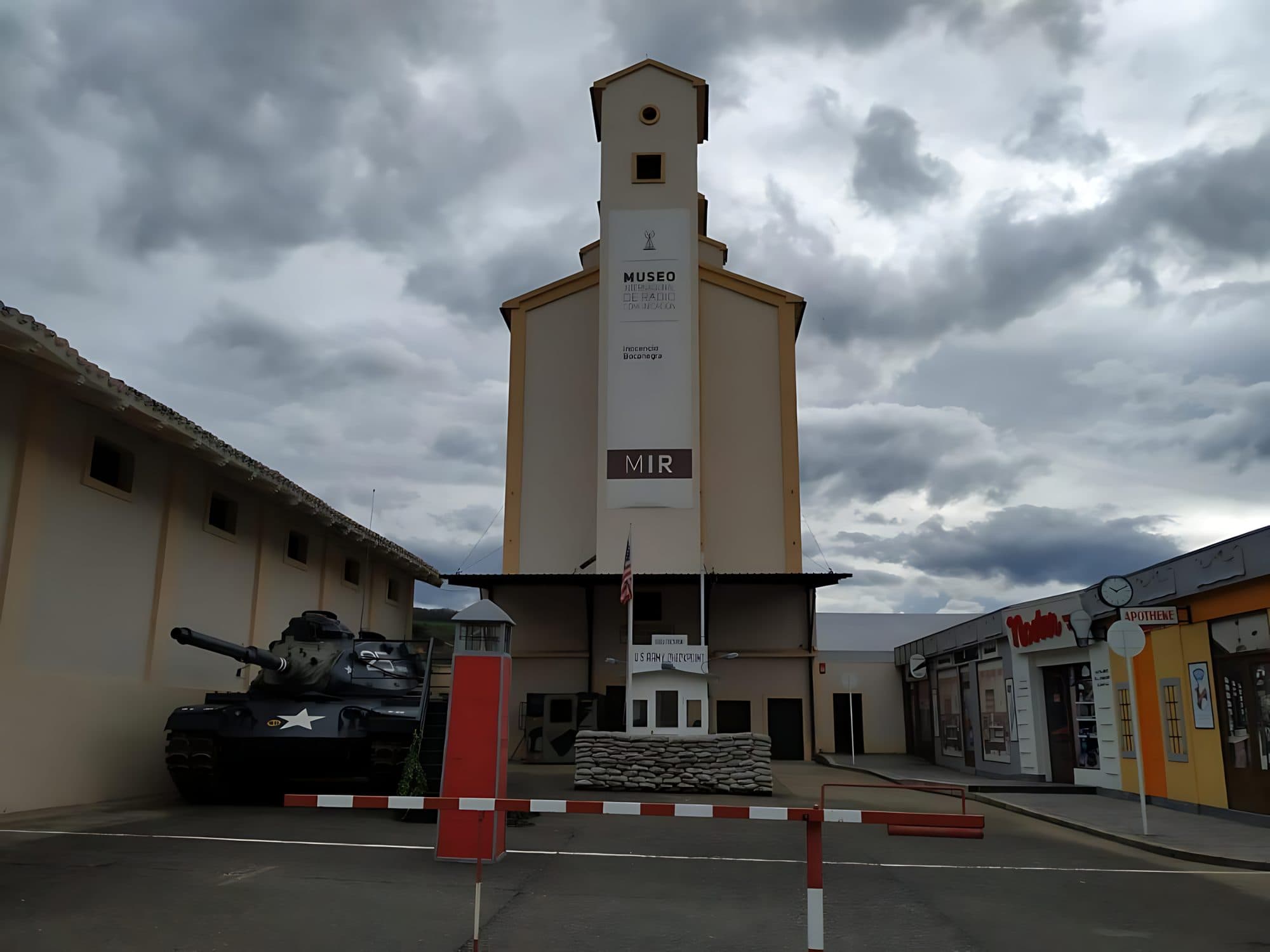 Museo de la Radio Bocanegra (Belorado) — equipos desde la Gran Guerra